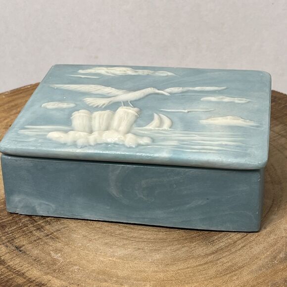 Vintage Blue Incolay Jewelry Trinket Box Seagulls Ocean Beach Birds 5.5”x4” - Picture 3 of 9
